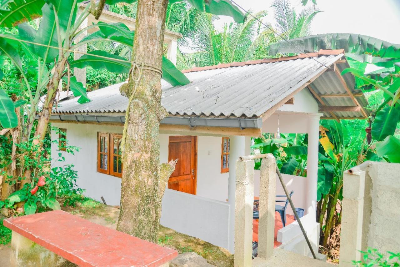 Apartamento Pradeepa House Unawatuna Exterior foto
